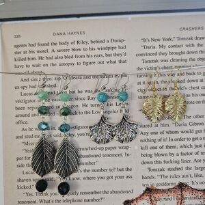 Chic Leaf Motif Earrings Set in Gold, Silver, and Green